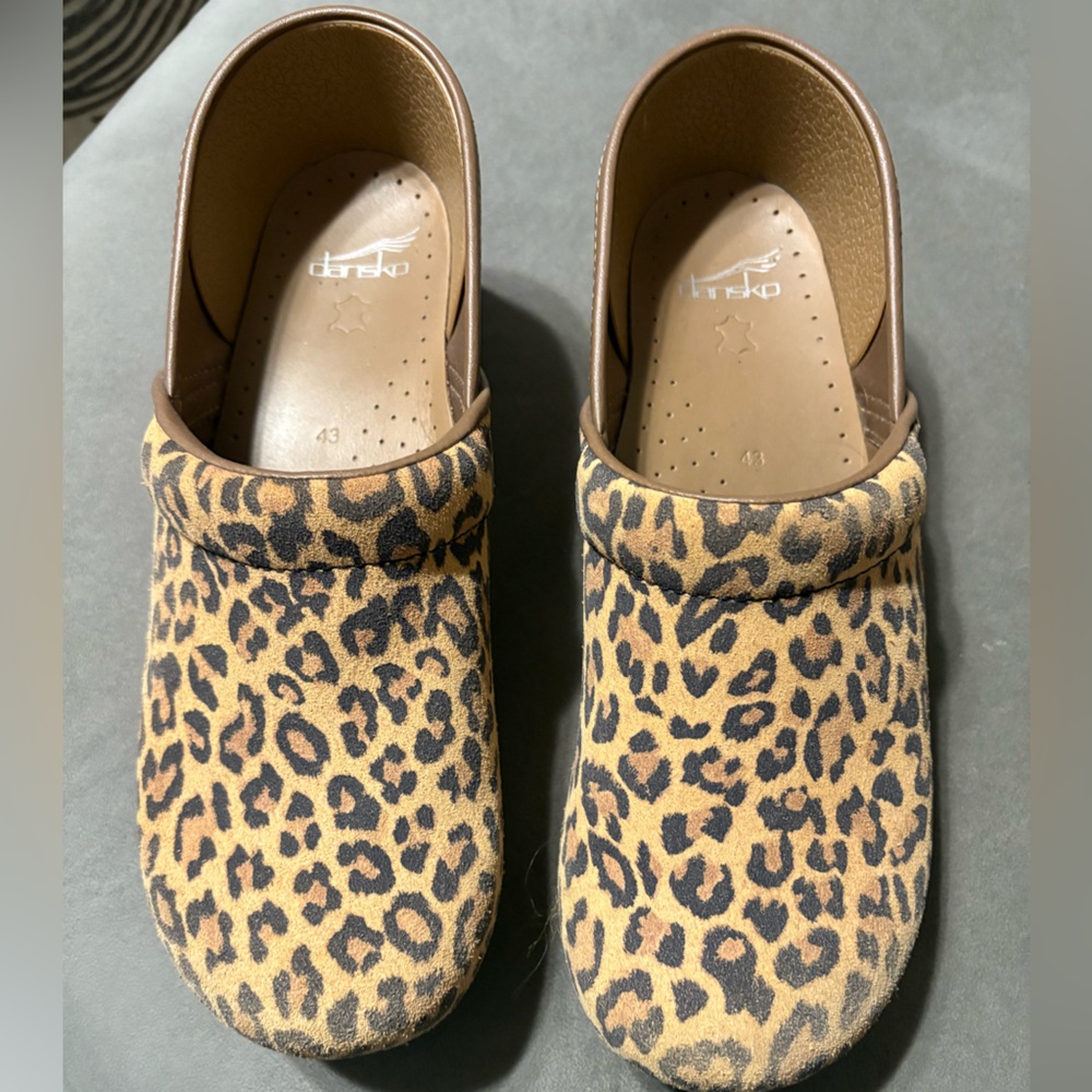 Dansko “Professional” in leopard print